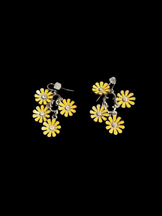 Jewelry - Yellow Daisy Dangle Earrings - Women's Jewelry